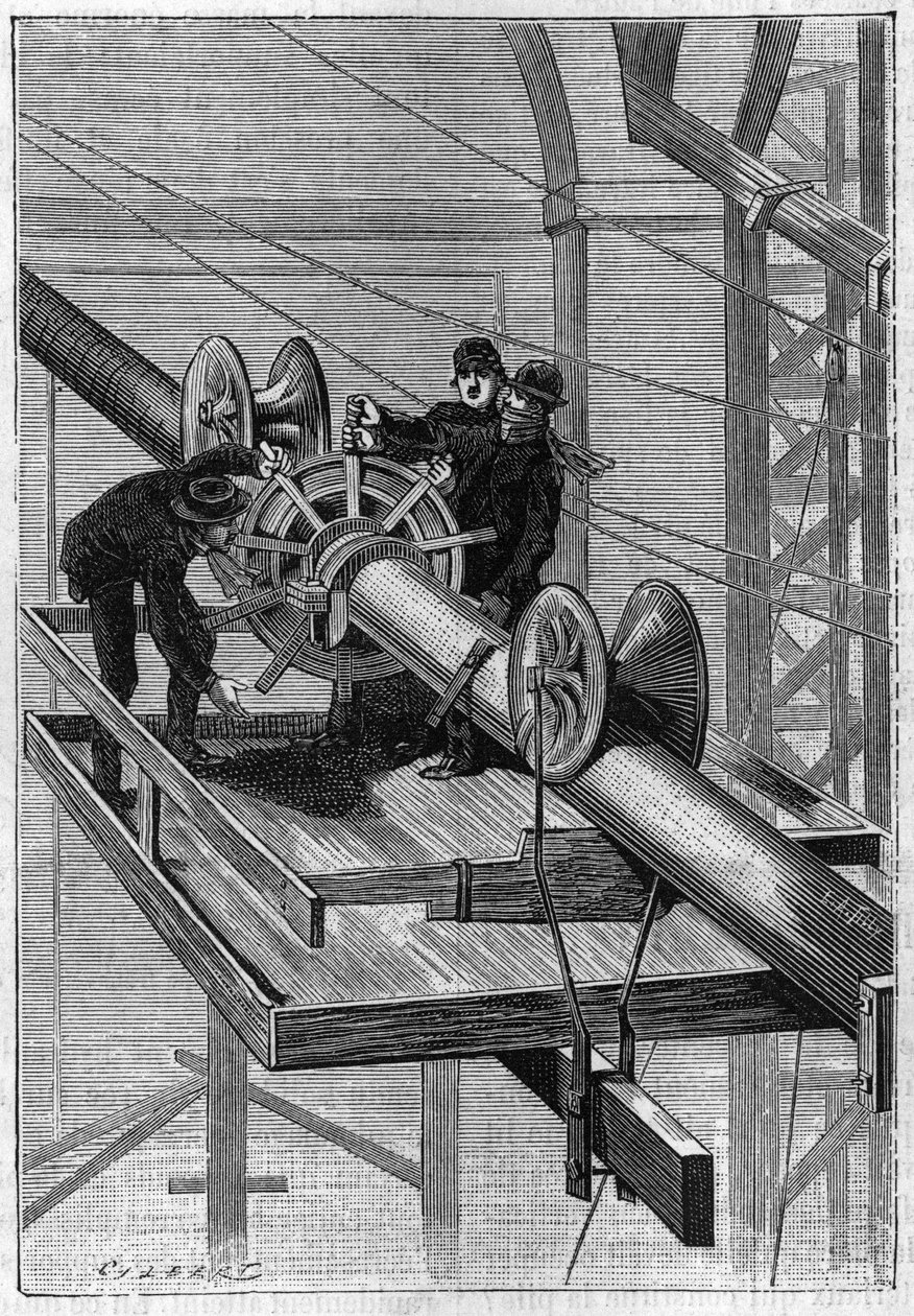 A New York-i Brooklyn híd építése: A 19 másodlagos kábel spirálacélhuzallal egyetlen kábellé történő fedésére használt gép. Metszet 1883-ból. alkotó: Unknown artist