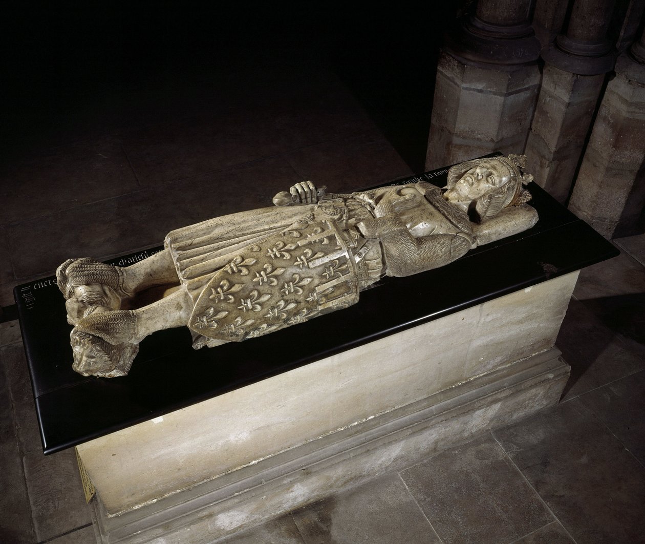 I. Anjou Károly vagy Szicíliai Károly (1227-1285), Nápoly és Szicília királyának márványában hever. Szent Denis-bazilika. alkotó: Unknown artist
