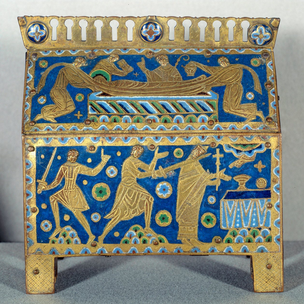 Műtárgy: Szent Tamás Becket (1118-1170), canterburyi érsek zománcvadászata, arany és réz. Ez az Archeveque 1170. december 29-i, a Cantorbery-székesegyházban történt meggyilkolásának és temetésének dekorációja. 1220 kb. alkotó: Unknown artist