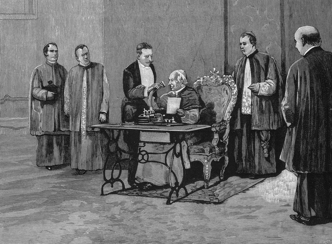 XIII. Leon pápa (1810-1903) eljuttatja az amerikai néphez fonográffal rögzített üzenetét a jubileumról. Metszet 19. század. alkotó: Unknown artist