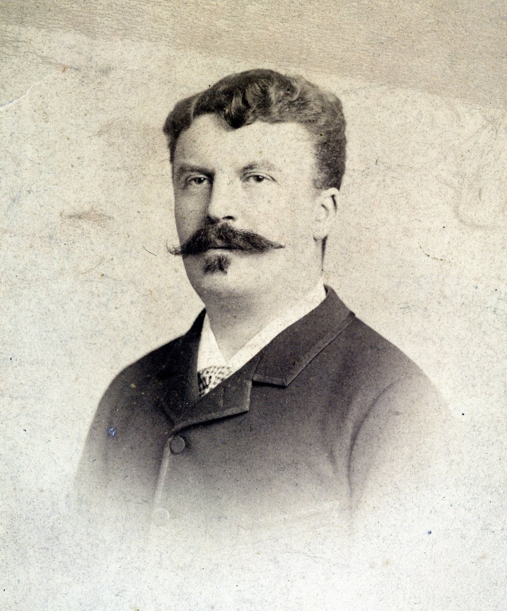 Guy de Maupassant portréja alkotó: Unknown artist