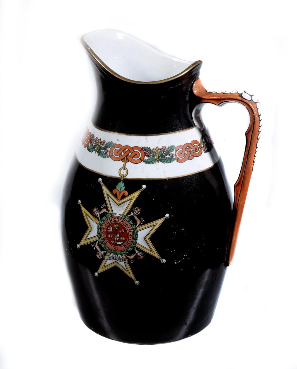 Fazék a Fürdőrend keresztjével. 17. század. Párizs, a Legion d