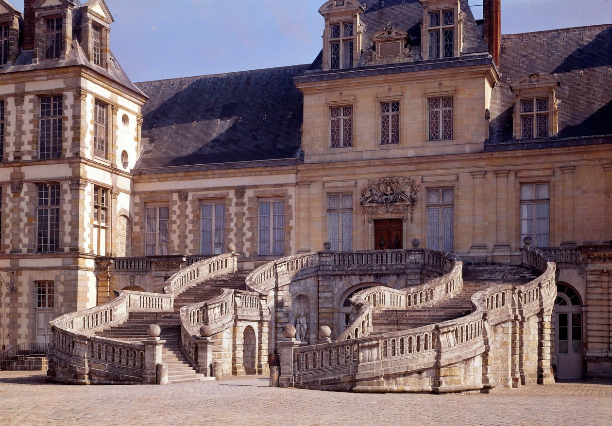 Reneszánsz építészet: Fontainebleau kastélyának nagy lépcsőháza. alkotó: Unknown artist