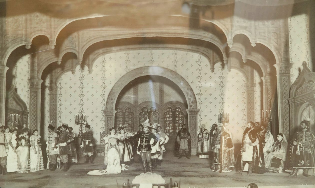 Alexandre Nyikolajevics Ostrovski (1823-1926) "le Faux Dmitri" című színházi darab jelenete. Maly de Moscou Színház. Photographie, annees 1870. Az Állami Központi A. Bahrusin Színház Múzeum, Moszkva Jelenet Ale ""Hamis Dmitrij"" című színházi darabjából alkotó: Unknown artist