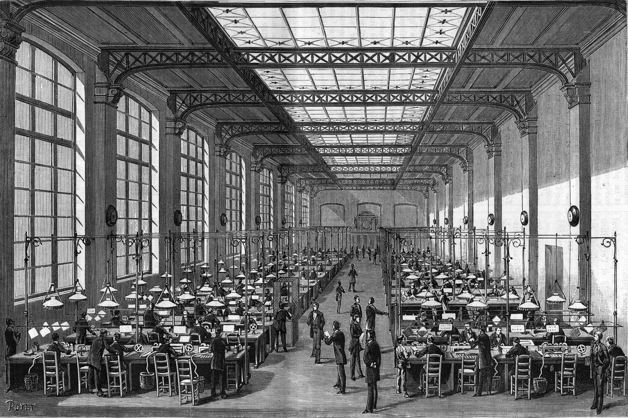 A nagyterem az új párizsi központi távíróállomás első emeletén 1884-ben. Metszet 1884-ből a „” La Nature-ben. A tudományok áttekintése és alkalmazásaik a művészetben és az iparban.” alkotó: Unknown artist