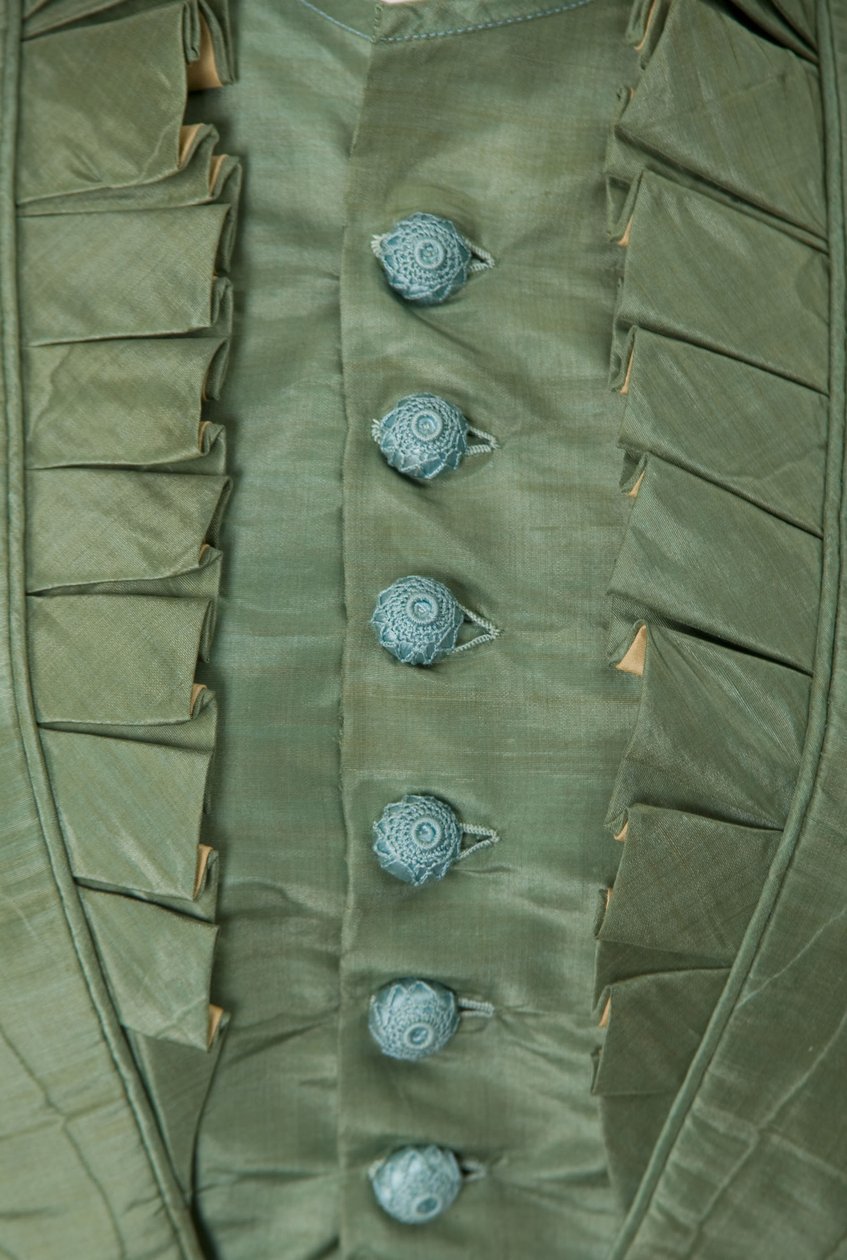 Trousseau ruha alkotó: Unknown artist
