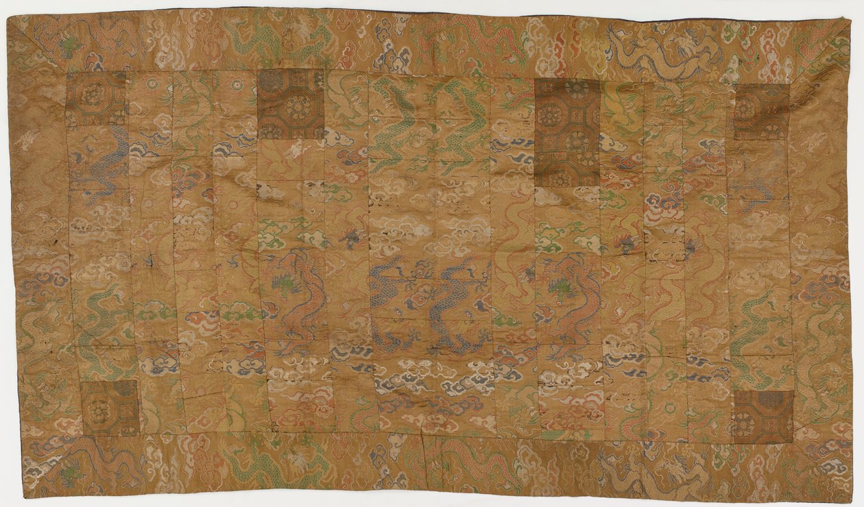 Brokát, selyem, buddhista szerzetesi köntös, foltozott; alkotó: Unknown artist
