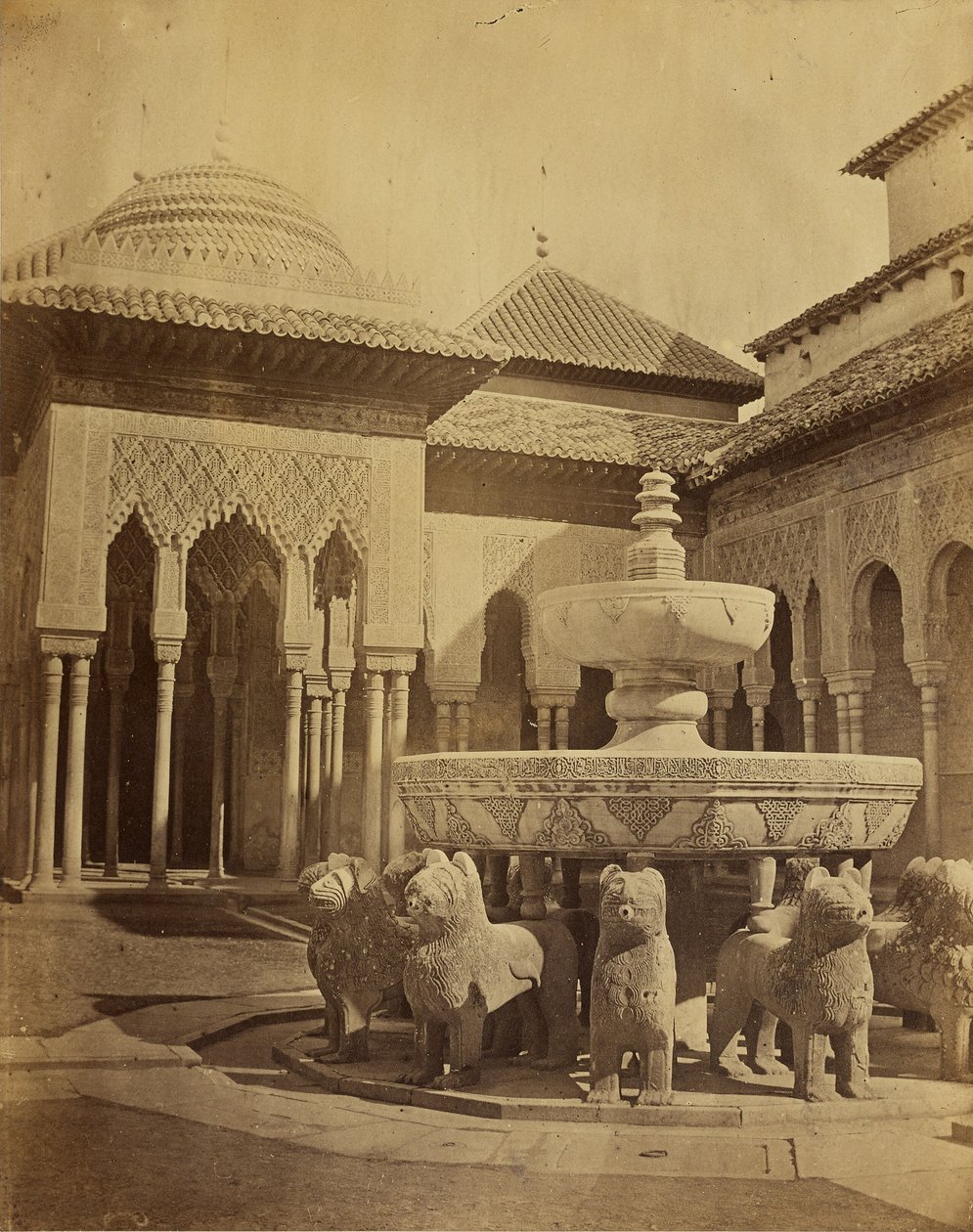 [Oroszlánok udvara, Alhambra] alkotó: Unknown artist