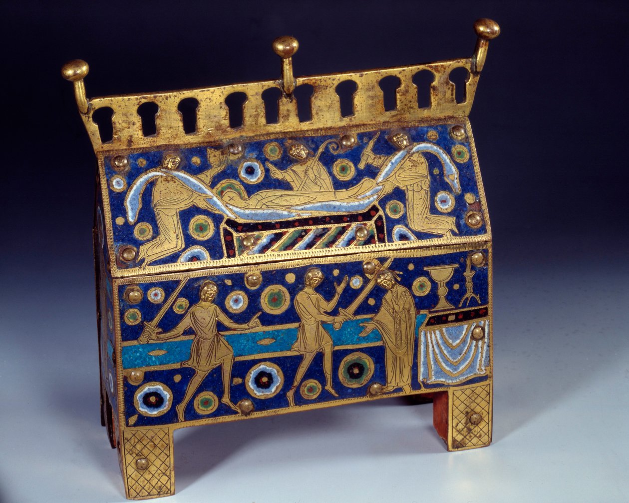 Műtárgy: Szent Tamás Becket (1118-1170), canterburyi érsek zománcvadászata, arany és réz. Ez az Archeveque 1170. december 29-i, a Cantorbery-székesegyházban történt meggyilkolásának és temetésének dekorációja. 1220 kb. alkotó: Unknown artist