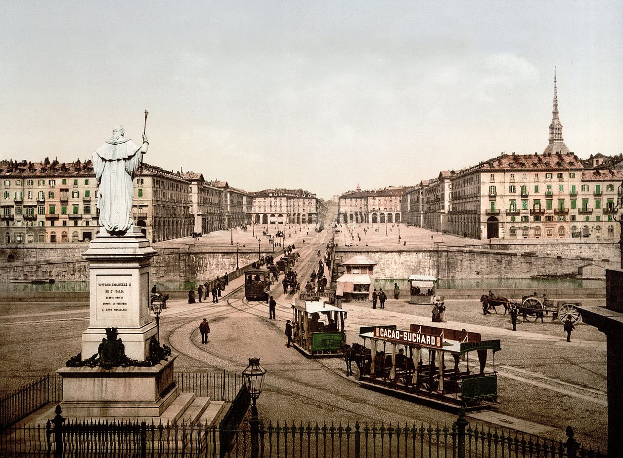Piazza Vittorio Emanuele Torinóban (Torino), Olaszország 1890-ben alkotó: Unknown artist