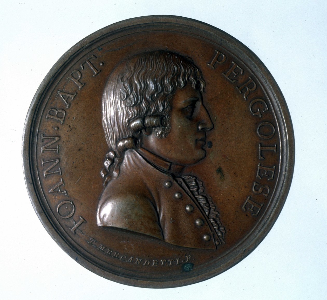 Giovanni Battista Pergolesi (Jean Baptiste Pergolese, Jean-Baptiste) (1710 - 1736) portréja. Bronz medalion. A lépcsőház múzeuma. Milánó alkotó: Unknown artist