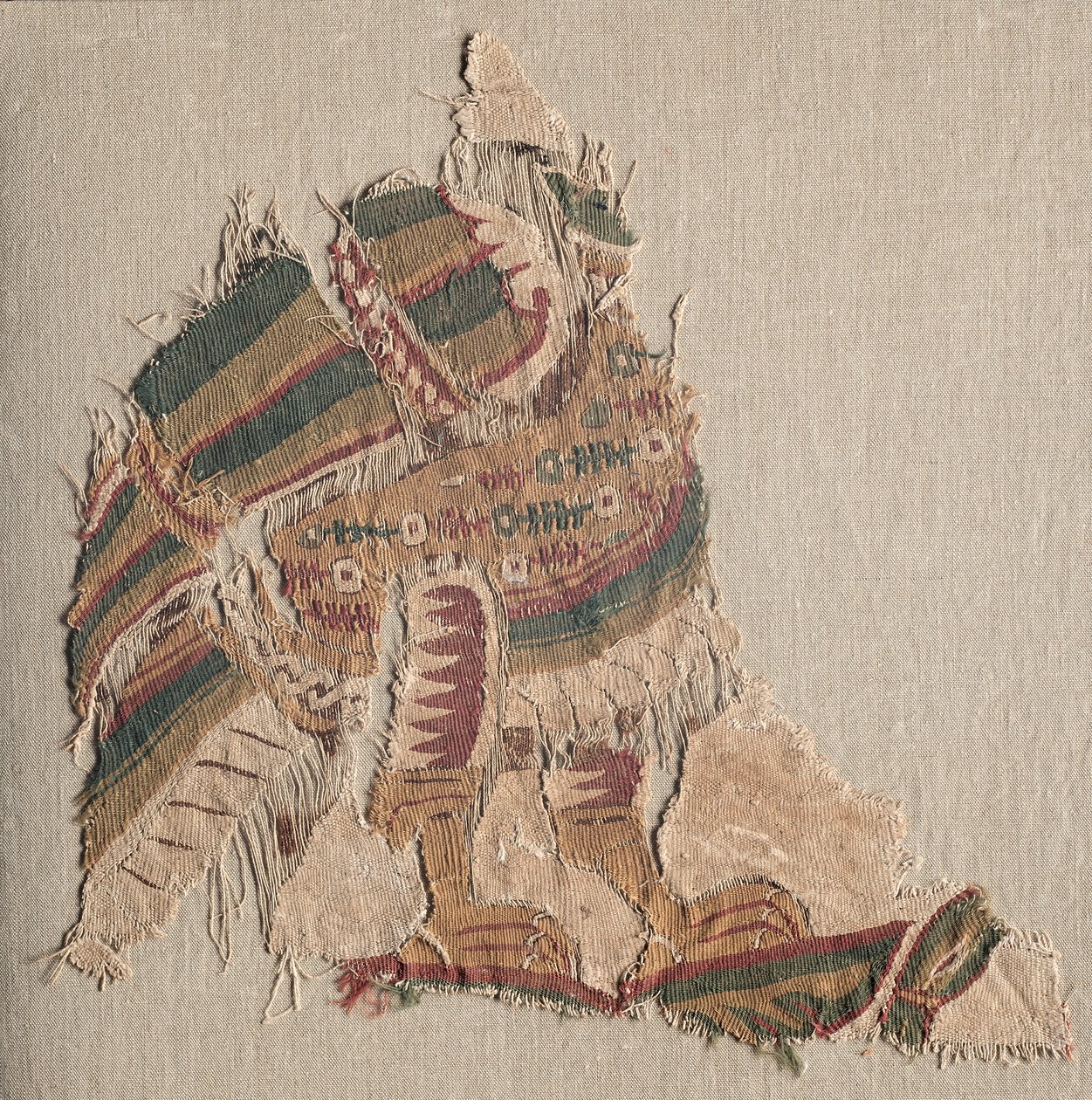 Gobelin lefejezett madárral alkotó: Unknown artist