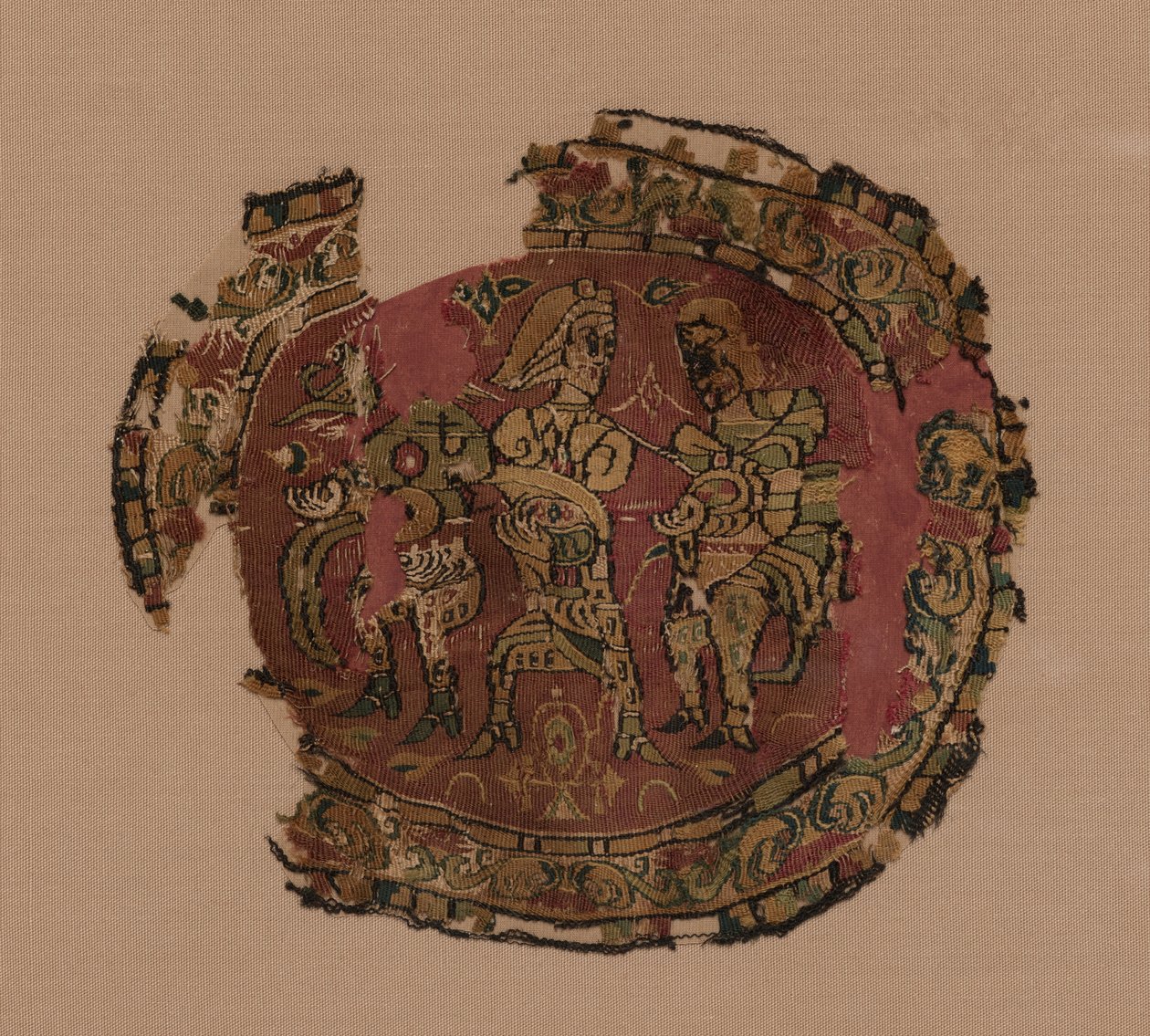 Három figura egy tunikából alkotó: Unknown artist