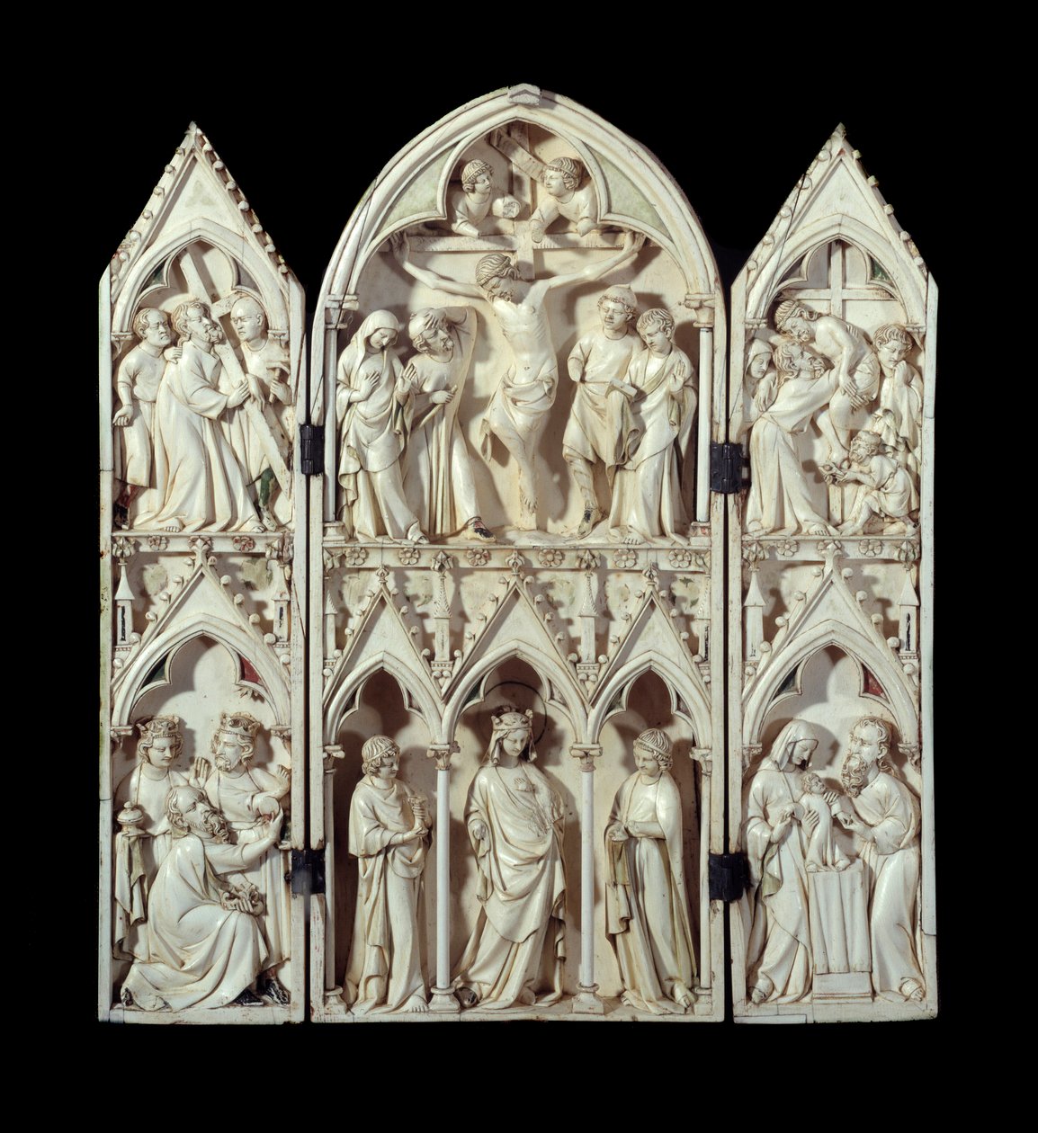 Saint-Sulpice du Tarn triptichonja: kereszthordozás, keresztre feszítés, keresztre ereszkedés, mágusok imádása, Dicsőséges Szűz, Bemutató a templomban. Faragott elefántcsont domborműves harisnya. 1300 körül Párizs, Középkori Nemzeti Múzeum, Thermes d alkotó: Unknown artist