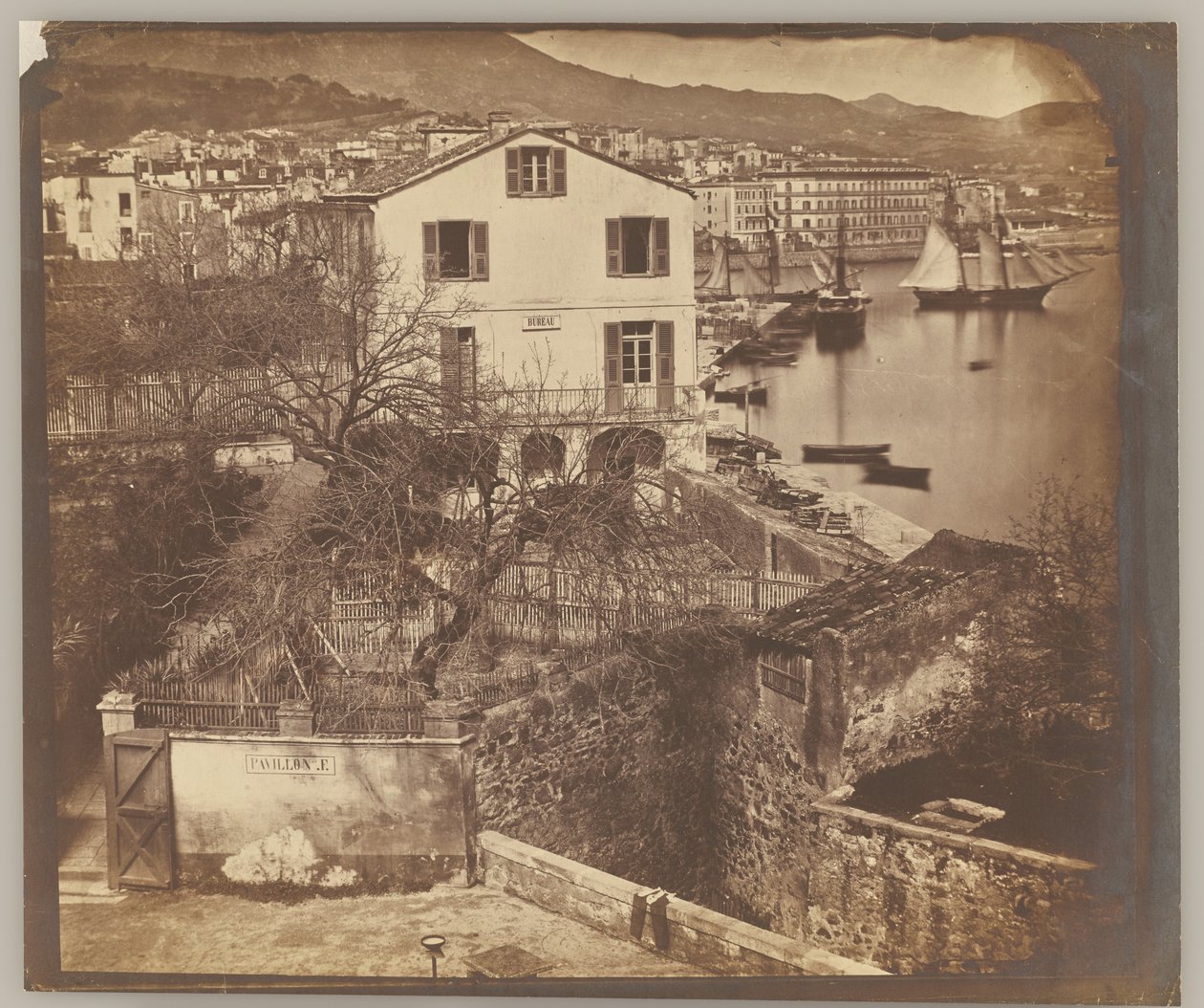 Kilátás a kikötőre, Ajaccio, Korzika alkotó: Unknown artist/maker