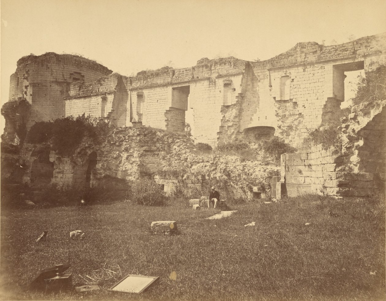 [A Château de Coucy romjai] alkotó: Unknown artist/maker