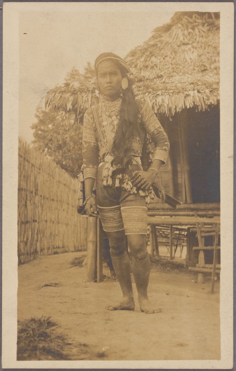 Datto Bulon, a Bagobo főnöke, harcos öltözékben, Philippine Reservation, Louisiana Purchase Exposition alkotó: Unknown photographer