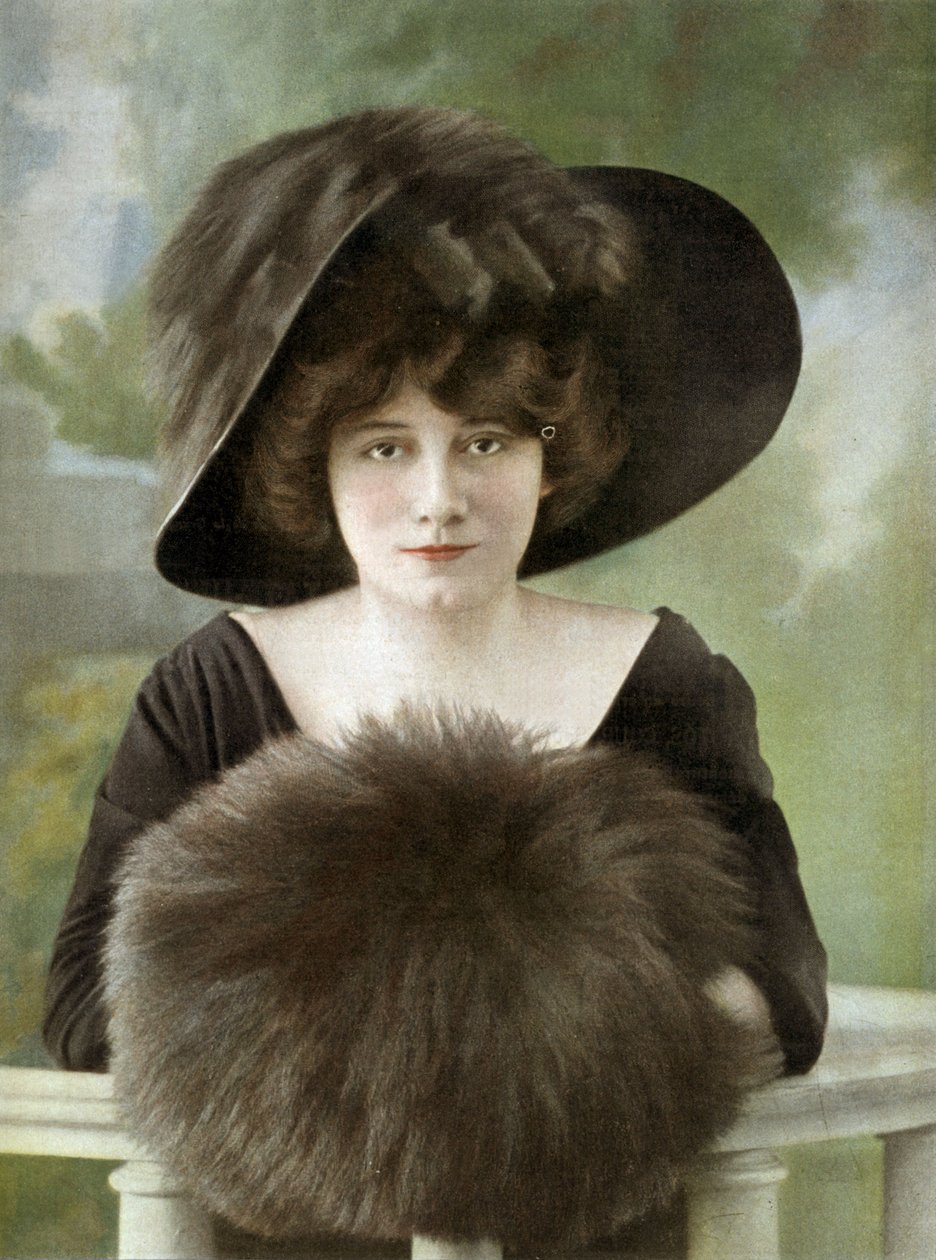 Cora Laparcerie (1875-1951) francia komikusnő fotója a "Le Theatre" francia lapból január 1. alkotó: Unknown photographer
