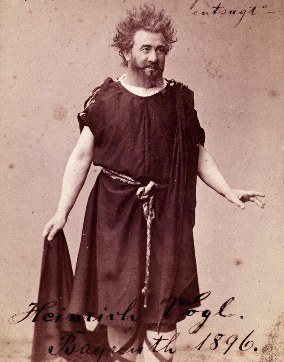Heinrich Vogl német tenor (1845-1900) mint Loge Richard Wagner „Siegfried” című művében Bayreuthban. 1896 alkotó: Unknown photographer