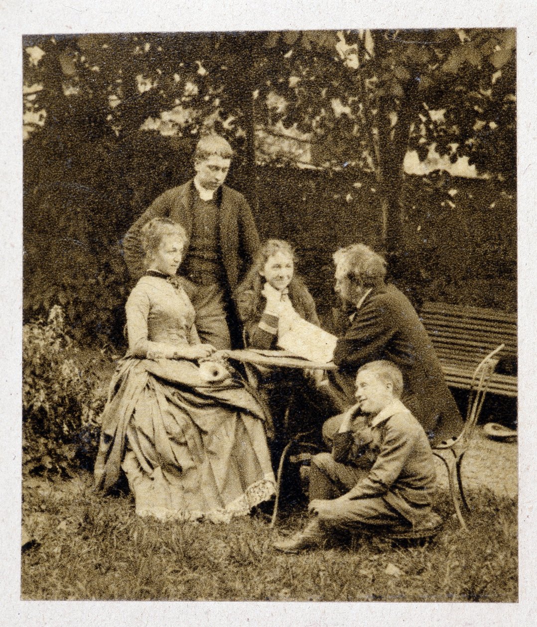 Gustave Eiffel családjával. Fényképezés 1882 alkotó: Unknown photographer