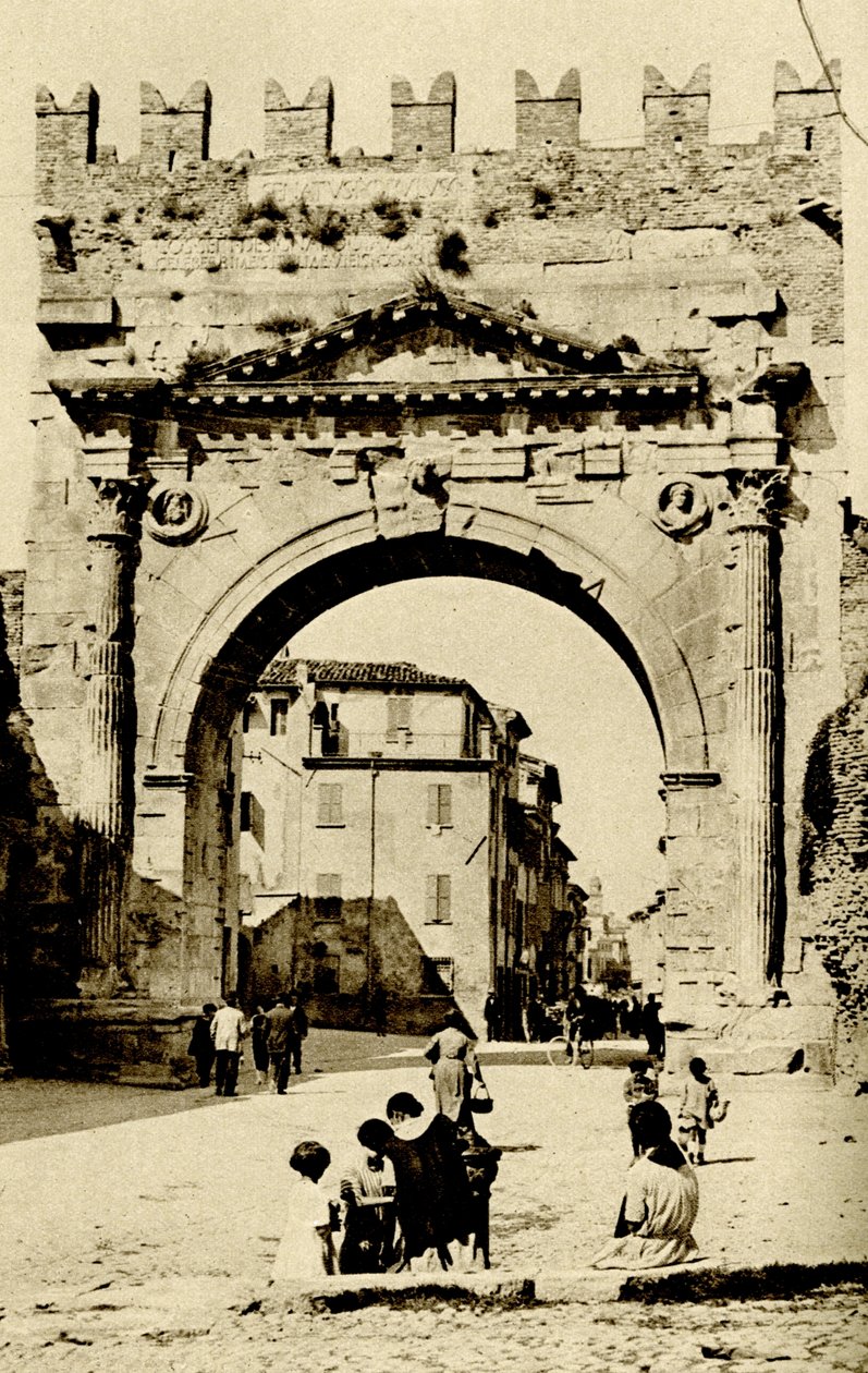 Történelmi földrajz. 1900. Olaszország. Rimini diadalíve. alkotó: Unknown photographer