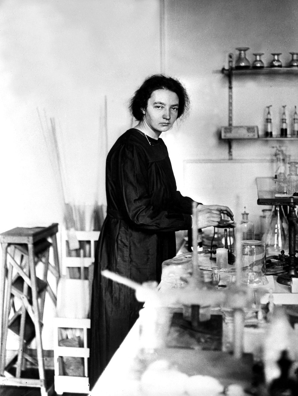 Irene Joliot Curie, 1921 körül (fekete-fehér fotó) alkotó: Unknown photographer