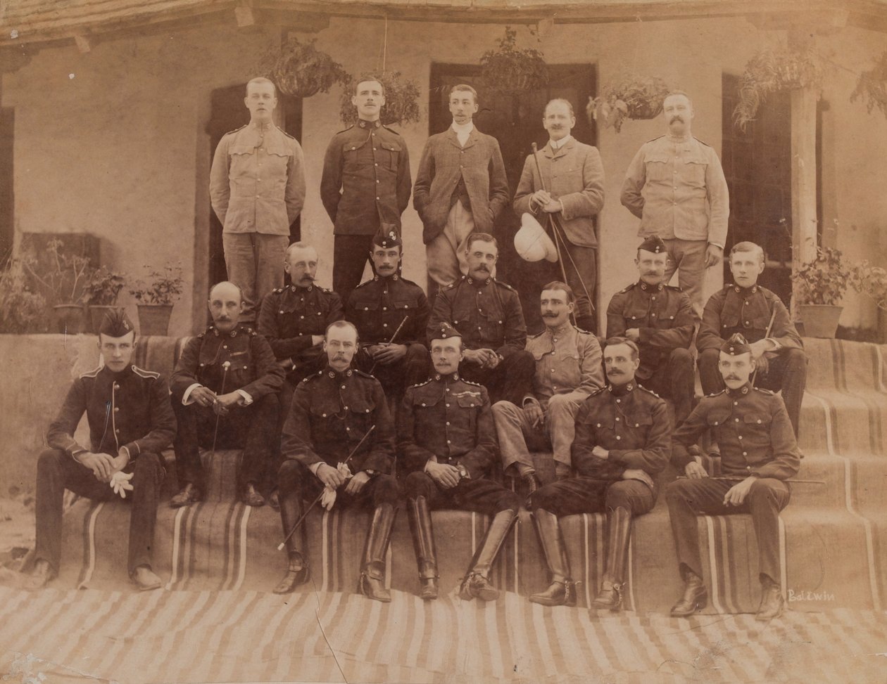 A Khyber Rifles tagjai alkotó: Unknown photographer