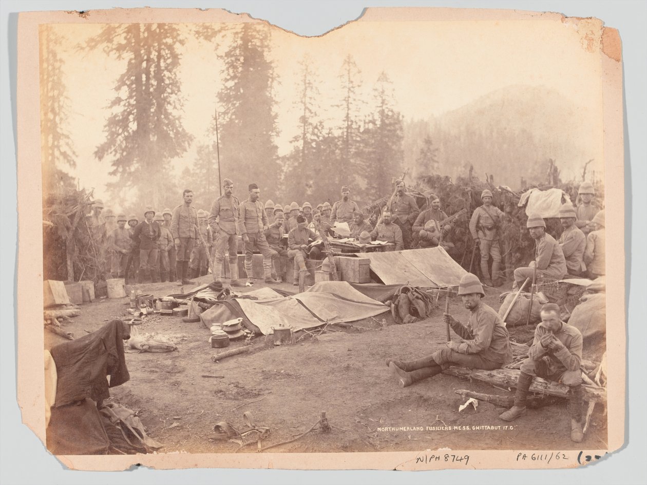 Northumberland Fusiliers rendetlensége a Black Mountain expedíció során, 1888 alkotó: Unknown