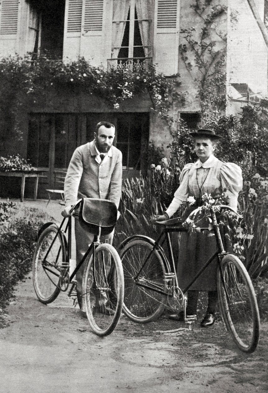Pierre és Marie Curie a kertjükben alkotó: Unknown photographer