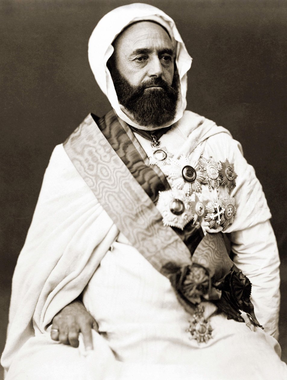 Abd el Kader (Abd El-Kader) portréja 1875 körül. alkotó: Unknown photographer