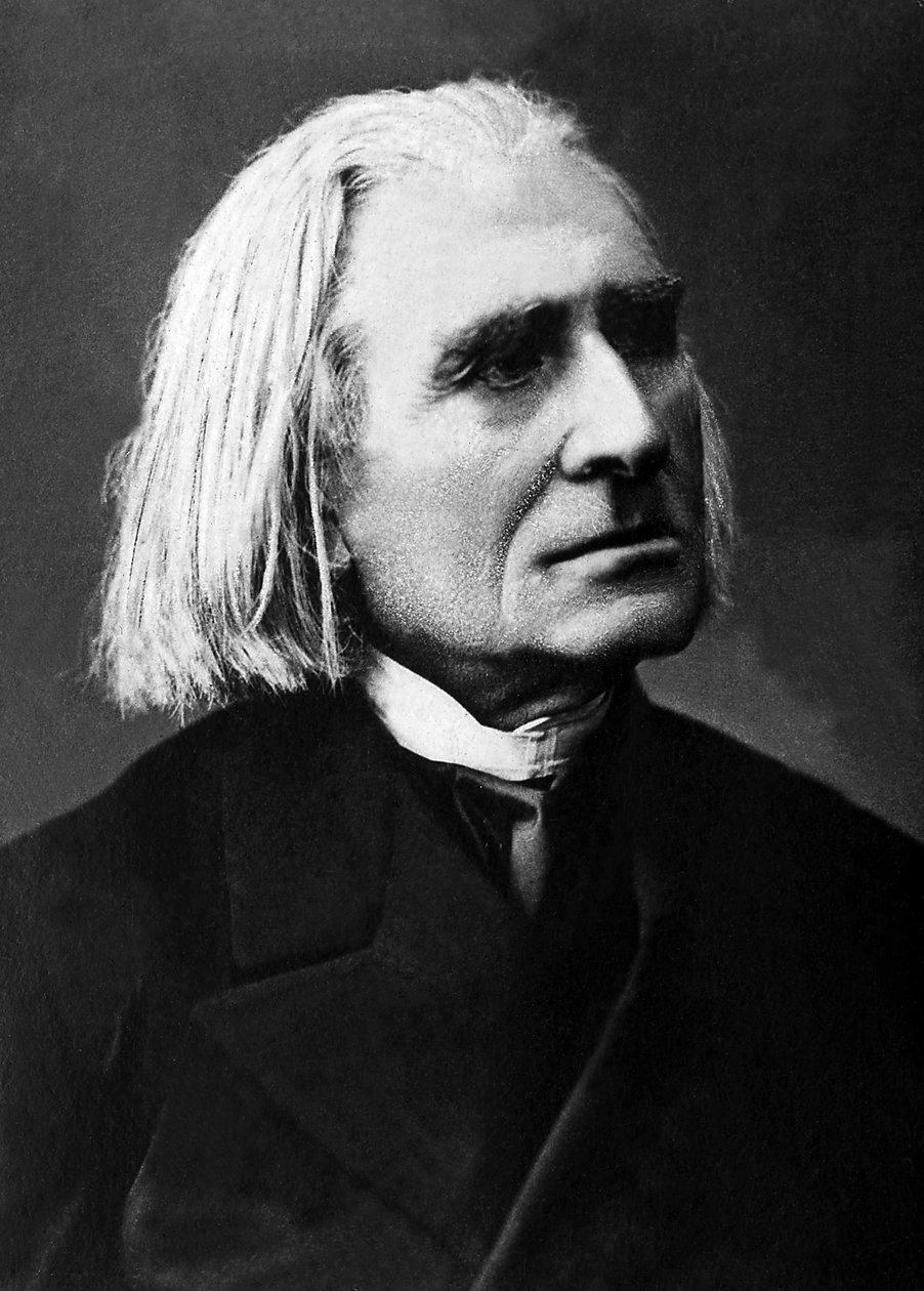 Liszt Ferenc (1811-1886) magyar zeneszerző, zongoraművész és karmester portréja. alkotó: Unknown photographer