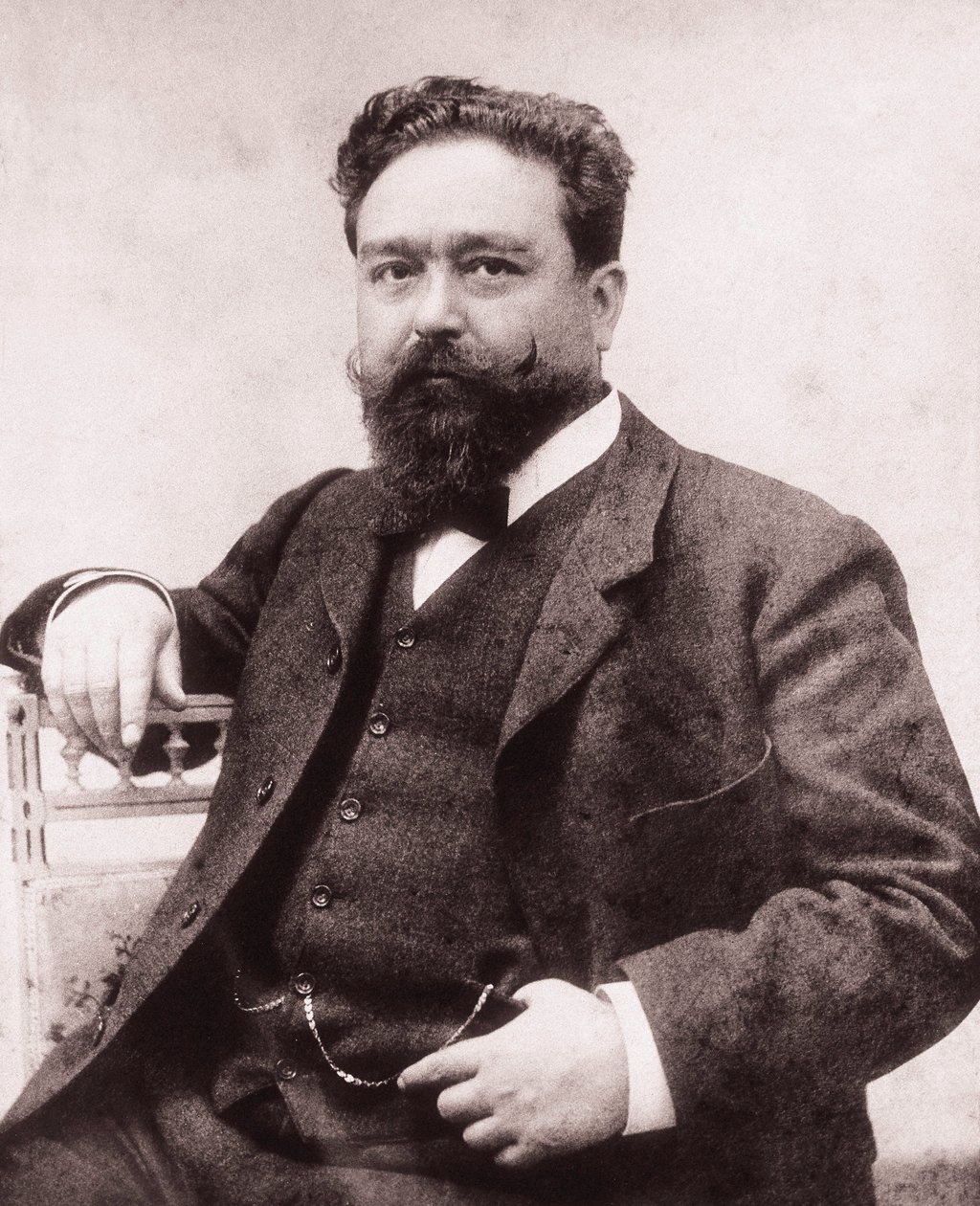 Isaac Albeniz (1860-1909) spanyol zongoraművész és zeneszerző portréja. Fényképészet, 1886. Albeniz Alapítvány, Madrid. alkotó: Unknown photographer