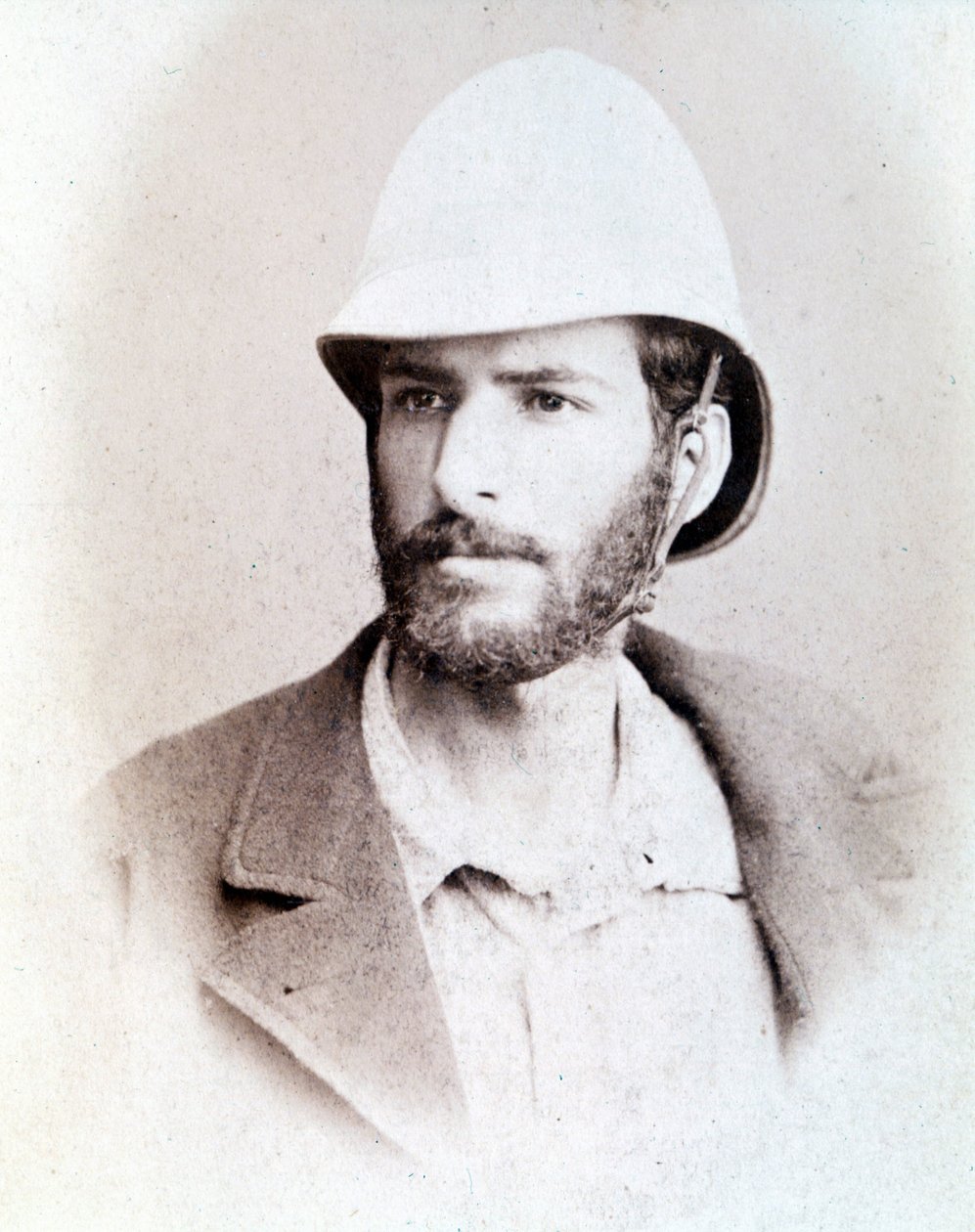 Pierre Savorgnan de Brazza (1852 - 1905) portréja. alkotó: Unknown photographer