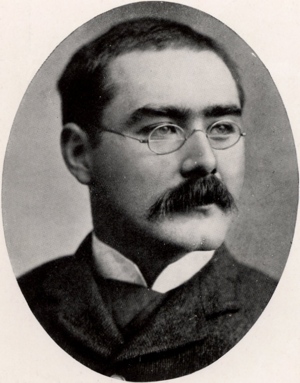 Rudyard Kipling (1865-1936) angol újságíró, regényíró és költő (nyomtatás) alkotó: Unknown photographer