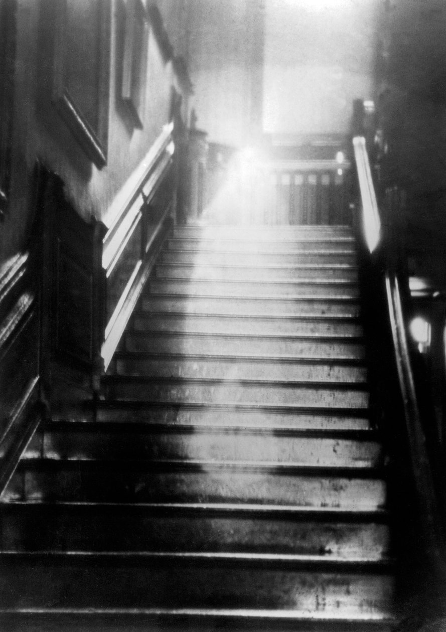 A Raynham Hall szelleme (Anglia) alkotó: Unknown photographer