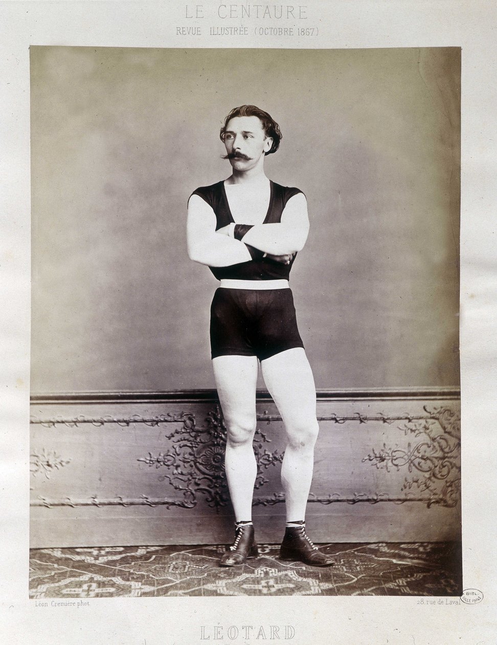 A tornász Jules Leotard - a „” Centaure”-ban 1867 októberében, Párizs városában. alkotó: Unknown photographer