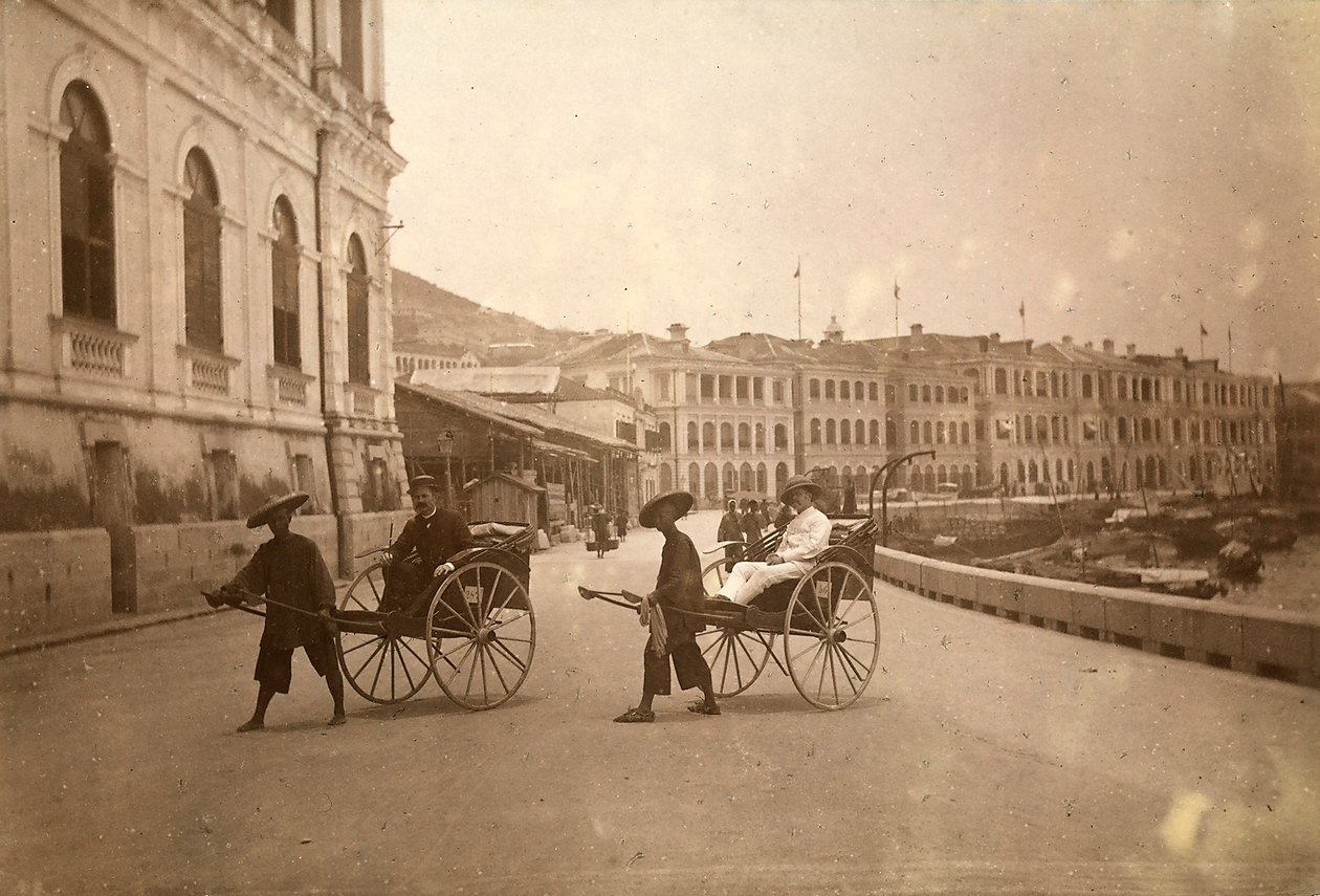 Két férfi riksával Hongkongban. alkotó: Unknown photographer