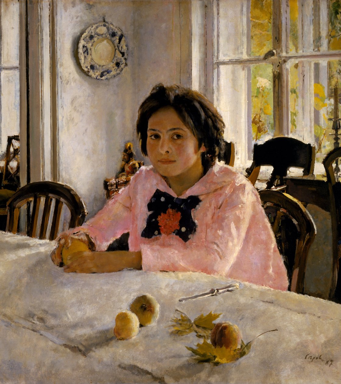 Lány őszibarackkal alkotó: Valentin Aleksandrovich Serov
