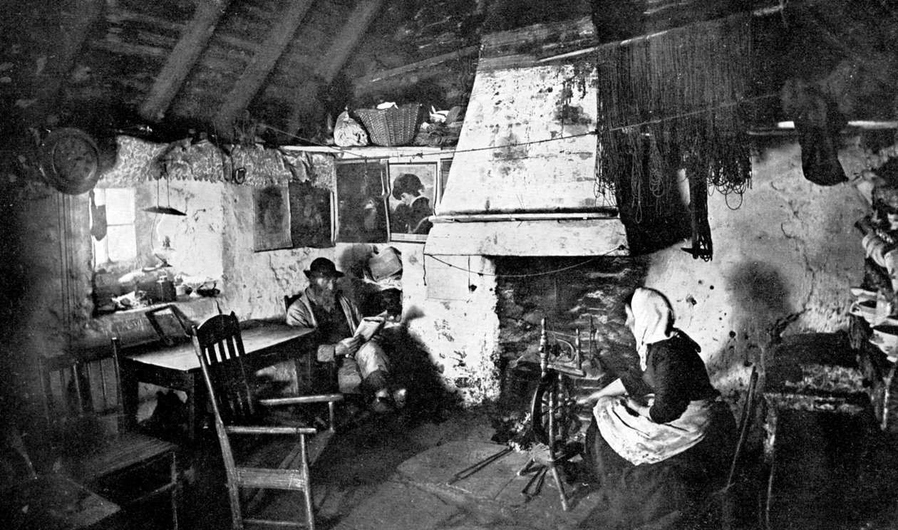 Egy crofters cottage belseje, Shetland, Skócia, 1924-1926. alkotó: Valentine and Sons Ltd