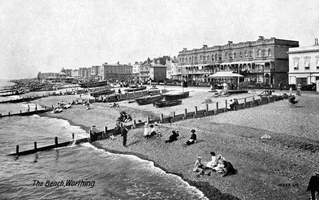 Worthing tengerpartja, West Sussex, 1917. alkotó: Valentine and Sons Publishing Co