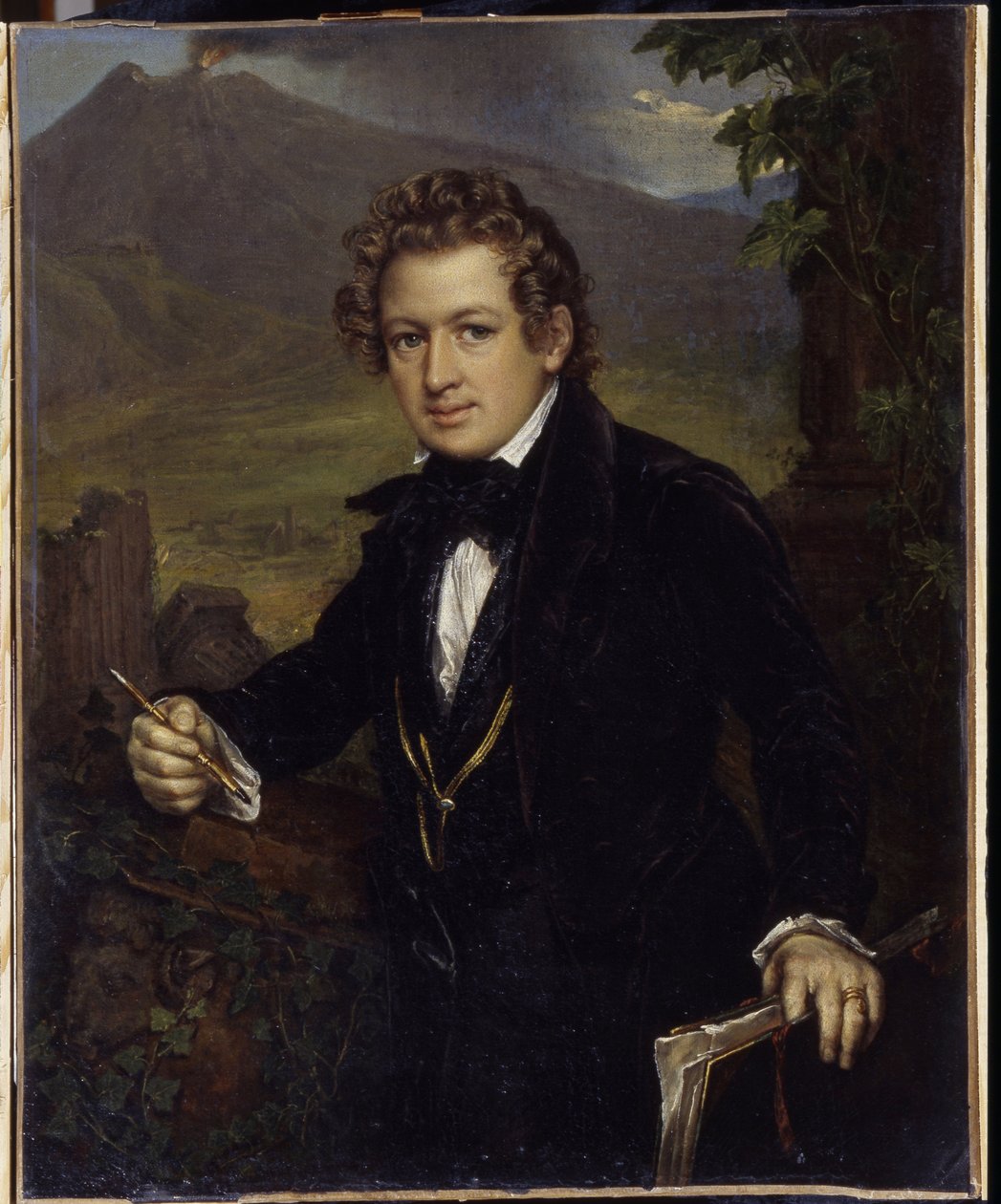 Karl Pavlovich Briullov (Bryullov) festő (1799-1852) portréja. K. P. Briullov festő portréja). A vulkán előtt ábrázolt festő mechanikus ceruzát és rajztábláját tartja a kezében. Vaszilij Andrejevics Tropinin (Vaszilij Tropinin) festménye (1 alkotó: Vasili Andreevich Tropinin