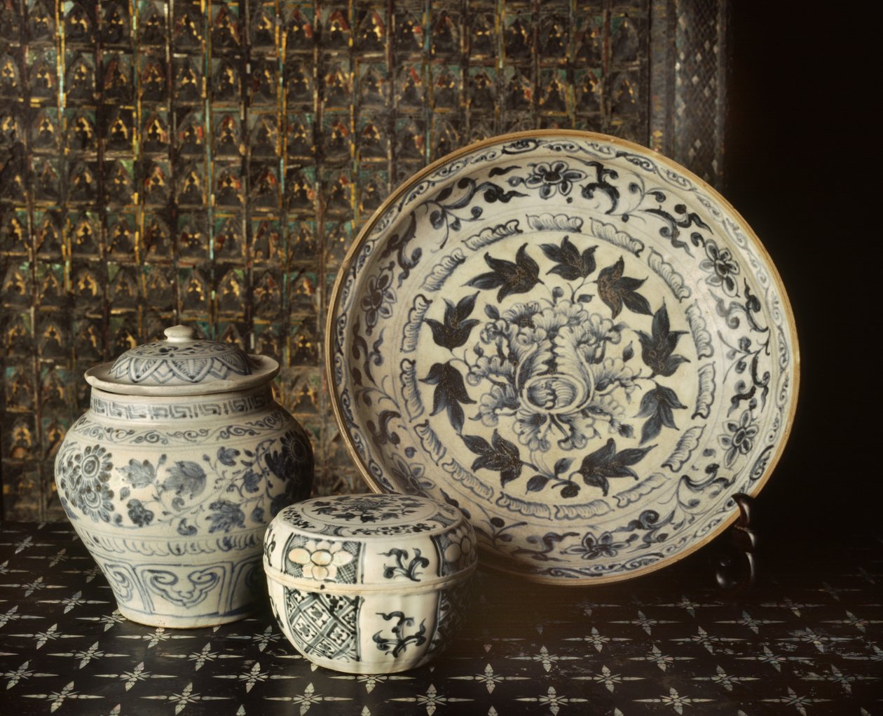 Kék-fehér porcelán Annamból, 15-16. század (kerámia) alkotó: Vietnamese School