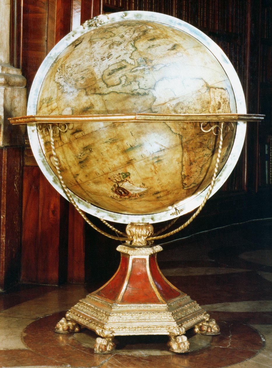 Földgömb, 1688 (papírmasé faállvánnyal) (90827-es pár) alkotó: Vincenzo Maria Coronelli