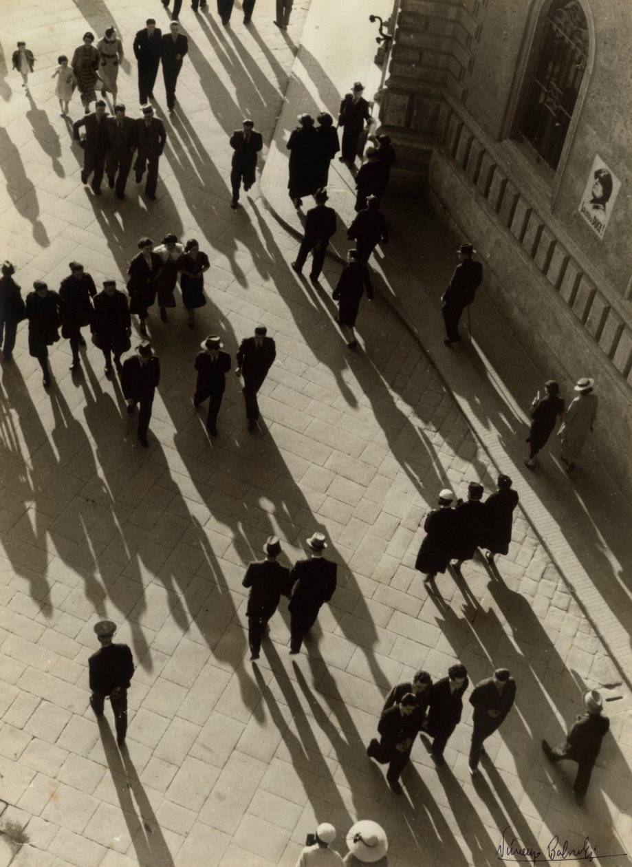Légi felvétel egy zsúfolt utcáról, 1938 körül (fekete-fehér fotó) alkotó: Vincenzo Balocchi