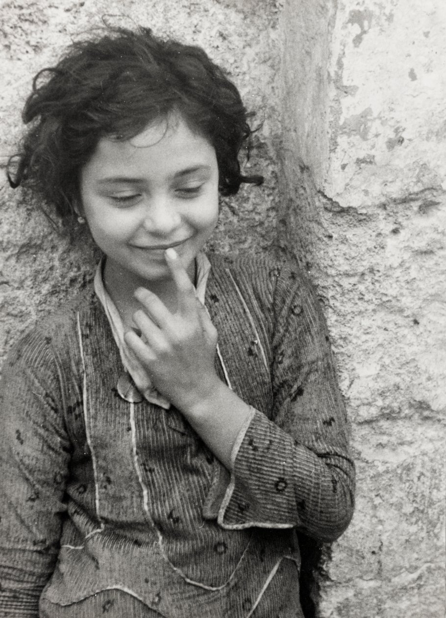 Gyermekportré az "Égei-tengeri hajóút - Zara, Athén, Rodosz és Tripoli albumból", 1934. május (fekete-fehér fotó) alkotó: Vincenzo Balocchi
