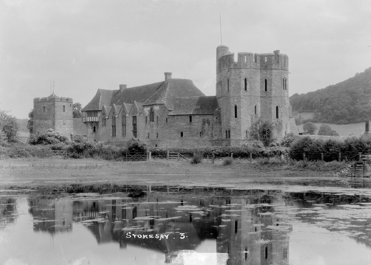 Stokesay kastély, Shropshire, 1930 alkotó: WA Call
