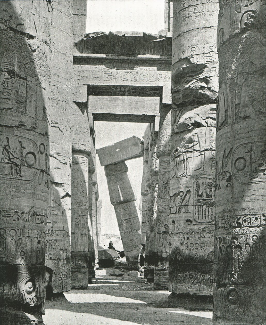A Hypostyle Hall oszlopai, Karnak, Egyiptom, 1895. alkotó: W and S Ltd