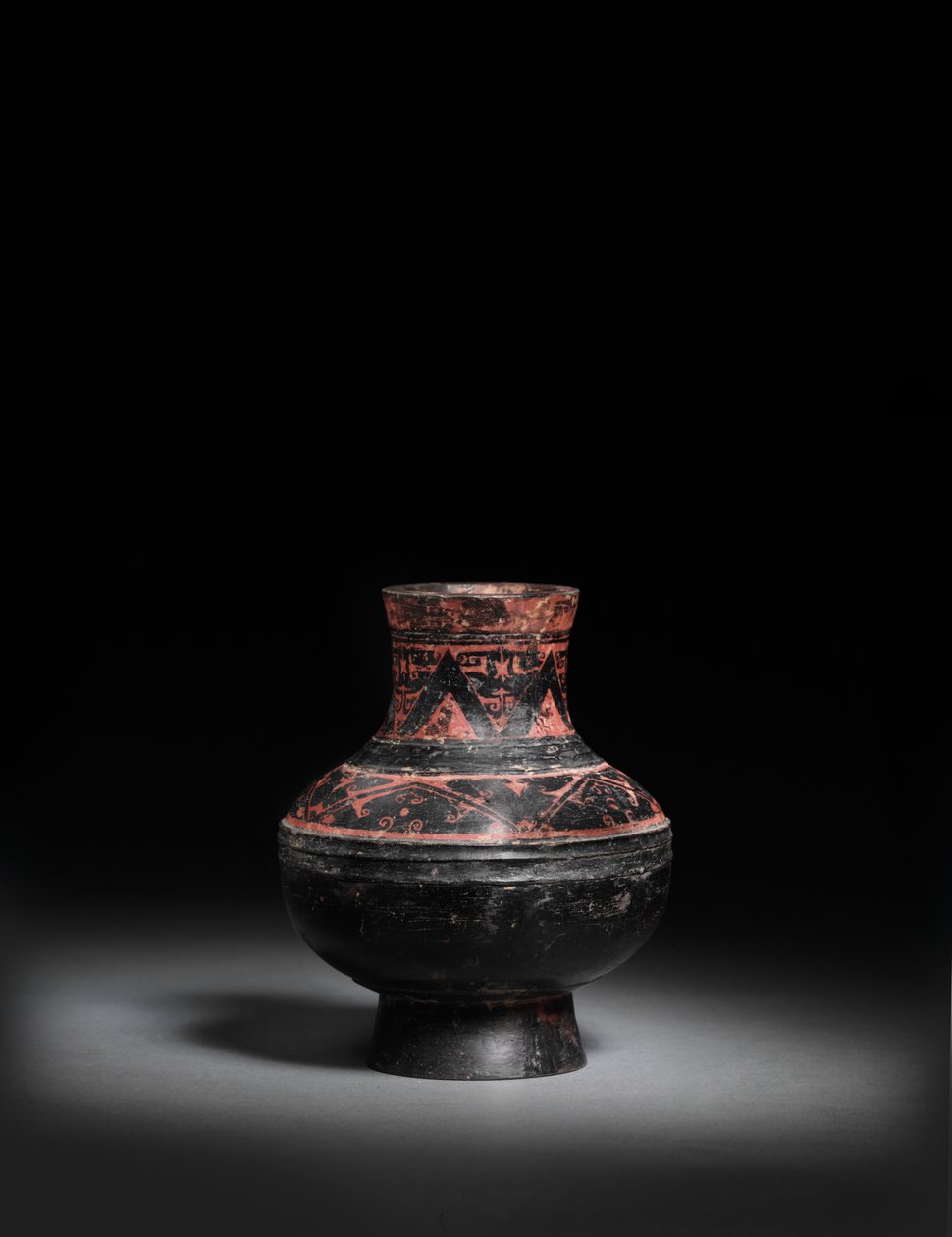 Kis pirosra festett, feketére lakkozott fekete kerámiakorsó, Hu, ie 476-221 alkotó: Warring States period Chinese School