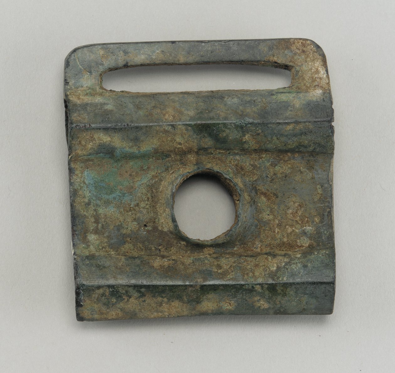 Szekér vagy hámszerelvény (bronz) alkotó: Western Zhou Dynasty Chinese School