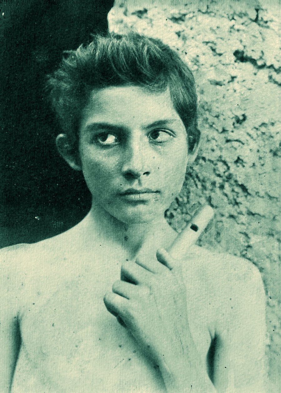 Furulyát tartó szicíliai fiú portréja, c. 1899 alkotó: Baron Wilhelm von Gloeden